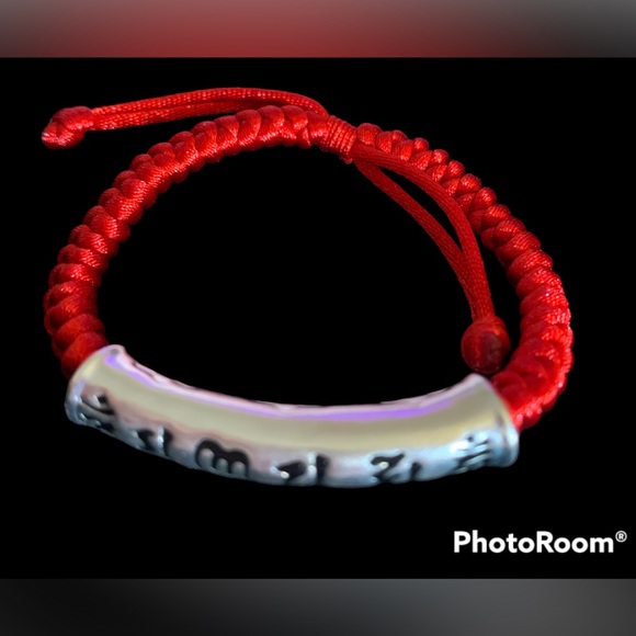 NWOT Tibetan Lucky Bracelet - Picture 1 of 2